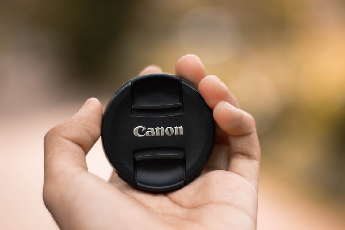 An Essential Guide On How To Attach Lens Cap String 2024